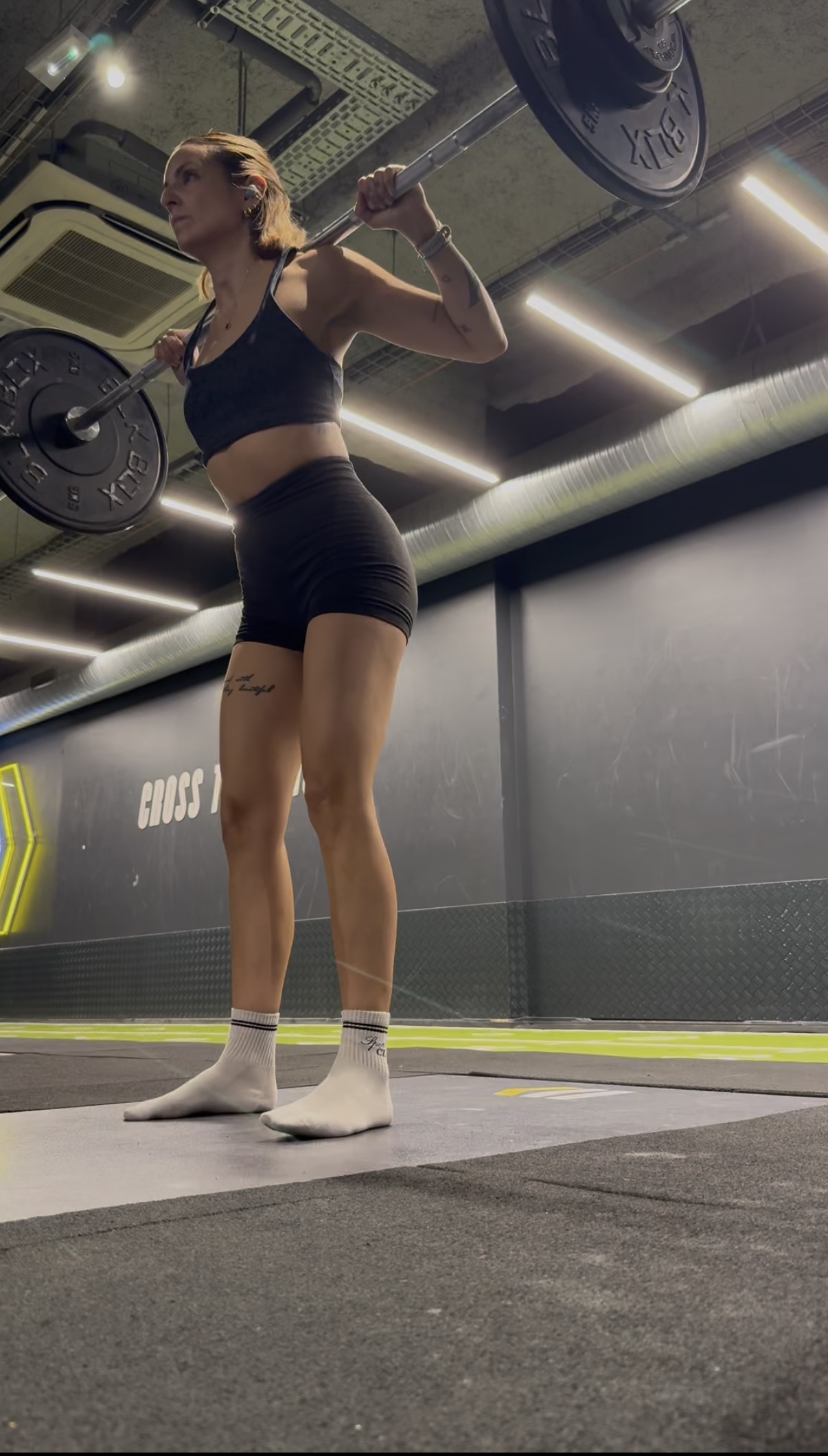 Sentadilla con mancuernas para preservar masa muscular después de los 40